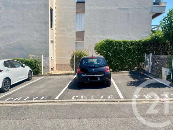 Parking à vendre  22 m 2   ISTRES  - 13