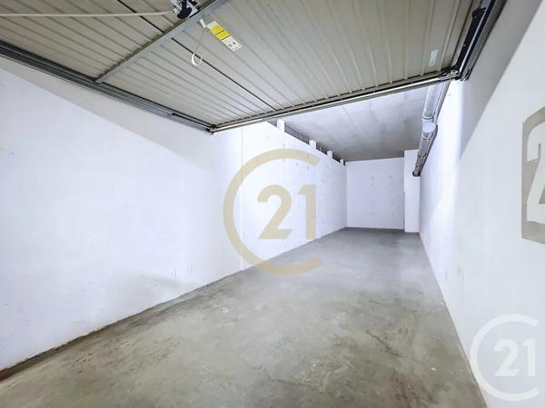Parking à vendre  22 m 2   ISTRES  - 13