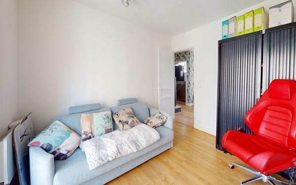 Appartement à vendre    4 pièces • 115,03 m2 Asnières-sur-Seine