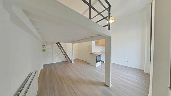 STUDIO PLACE DE L'HOTEL DE VILLE