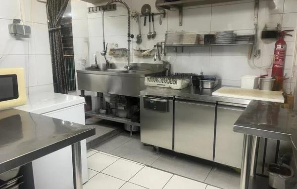 Fonds De Commerce de 117 m²