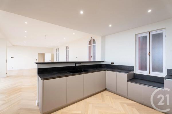 Appartement T4 à vendre  4 pièces - 190,28 m 2   BEAULIEU SUR MER  - 06