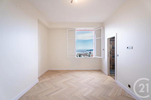 Appartement T4 à vendre  4 pièces - 190,28 m 2   BEAULIEU SUR MER  - 06