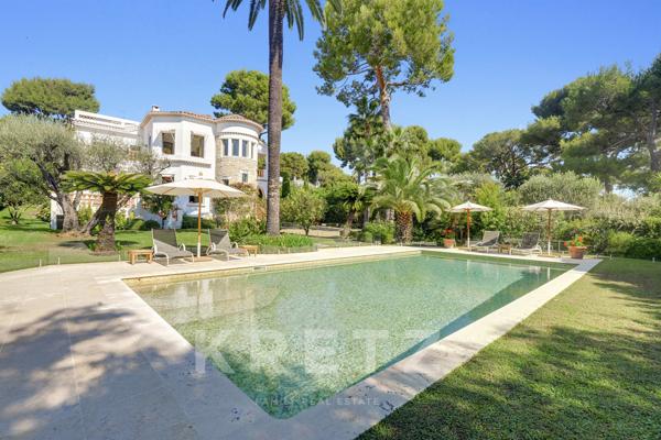 CAP D'ANTIBES - Propriété Familiale à pied des plages