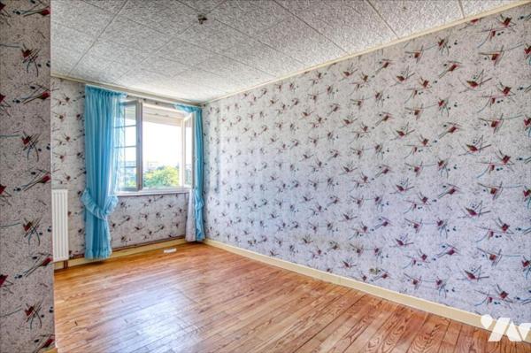 Maison à NEUFCHATEAU