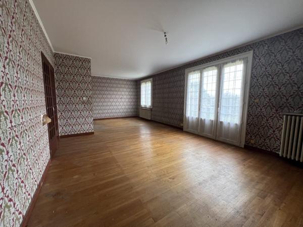 Maison à vendre |                                       Linars |                                        4 pièces  |  104 m²