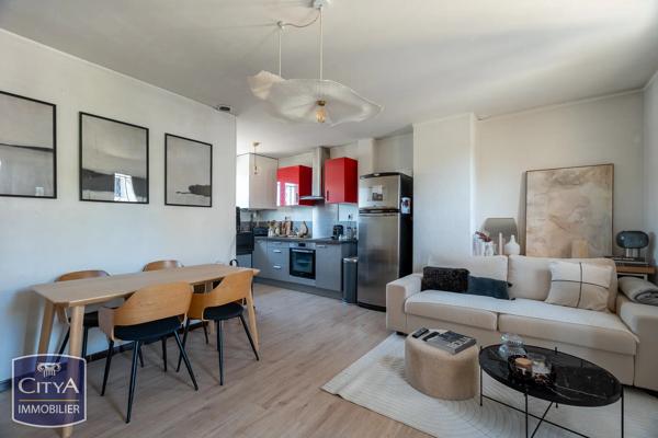 Appartement à vendre 3 pièces 61m² Rognac (13340)