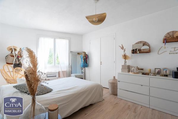 Appartement à vendre 3 pièces 61m² Rognac (13340)