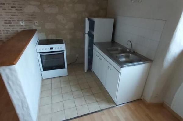 Location - Appartement 2 pièces 44 m 2 LA RICHE (37520)