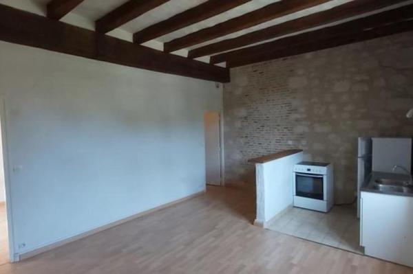 Location - Appartement 2 pièces 44 m 2 LA RICHE (37520)