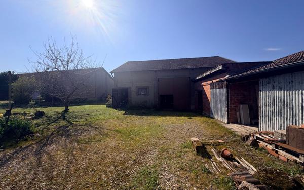 Maison à vendre    4 pièces •  Laheycourt