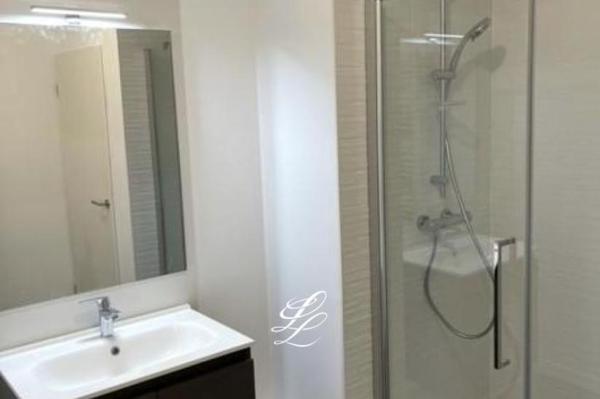 Location - Appartement 3 pièces 63 m 2 TOURS (37100)