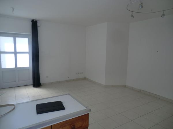 APPARTEMENT MONTBRISON MOINGT - 2 pièce(s) - 40 m² environ - loué - spécial investisseur