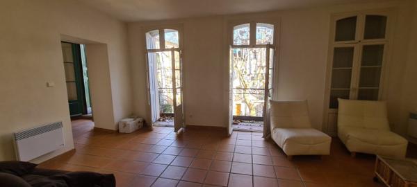 MAGNIFIQUE SPACIEUSE MAISON BOURGEOISE AVEC TERRASSE