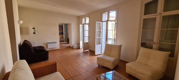 MAGNIFIQUE SPACIEUSE MAISON BOURGEOISE AVEC TERRASSE