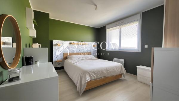 Maison
                                                                                                                                                                                                                                                                                                                        5 pièce(s)                                                                                                                                                                                                          3 chambre(s)                                                                                                                                                                                                          100.9  m²