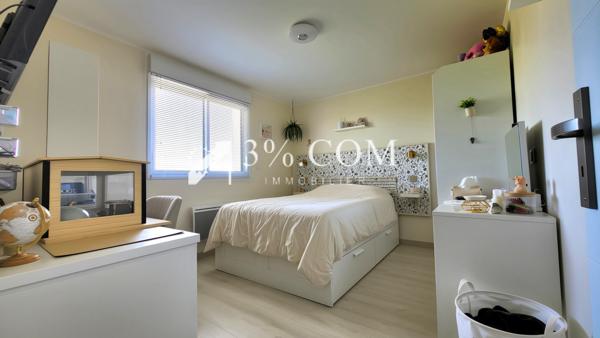 Maison
                                                                                                                                                                                                                                                                                                                        5 pièce(s)                                                                                                                                                                                                          3 chambre(s)                                                                                                                                                                                                          100.9  m²
