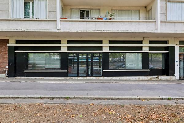 Bureaux à louer 125 m² - Paris 14e - Large vitrine et excellente accessibilité