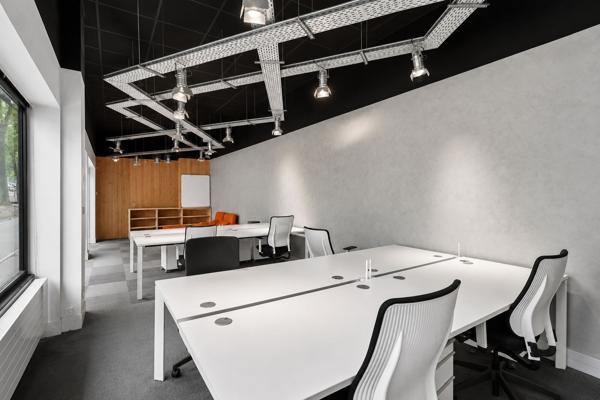 Bureaux à louer 125 m² - Paris 14e - Large vitrine et excellente accessibilité