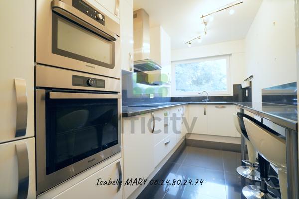 Appartement 3 pièces - 82 m² Exclusivité efficity