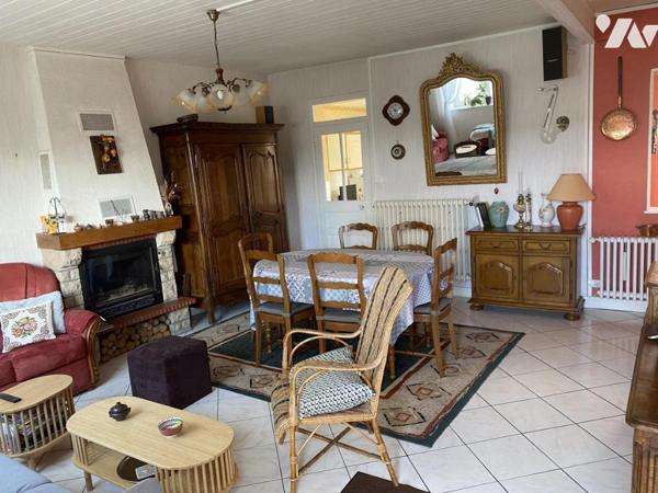 SOURDEVAL  - VENTE  VIAGER OCCUPE