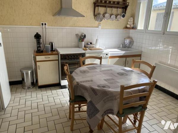 SOURDEVAL  - VENTE  VIAGER OCCUPE