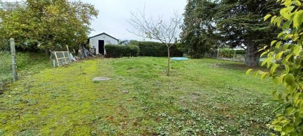 Terrain à Batir à vendre à Savonnières dans l'Indre-et-Loire (37510), ref : 096/824