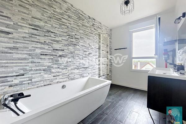 Maison à vendre 7 pièces de 145 m² à Vauréal