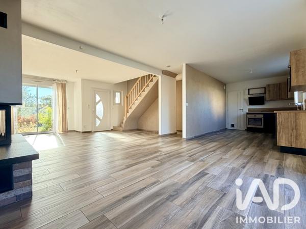 Maison à vendre 6 pièces 131 m² Berchères-Saint-Germain