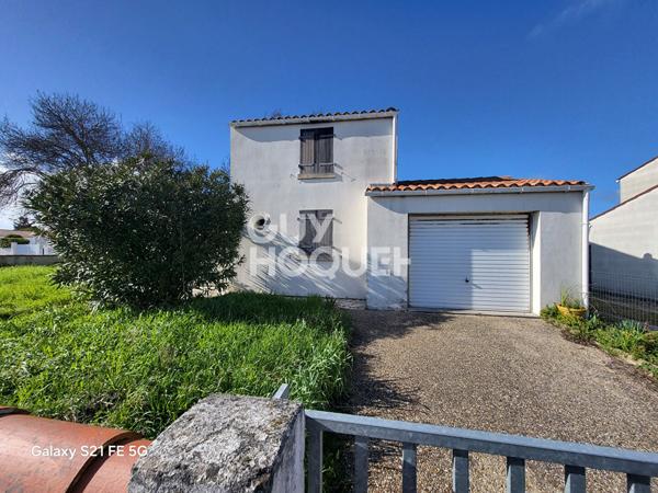 Charmante maison 4 pièces à vendre à Saint-Pierre-d'Oléron avec piscine et tennis
