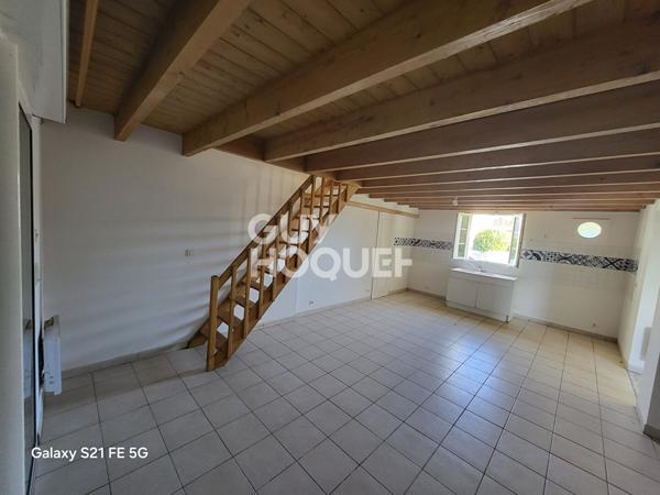 Charmante maison 4 pièces à vendre à Saint-Pierre-d'Oléron avec piscine et tennis