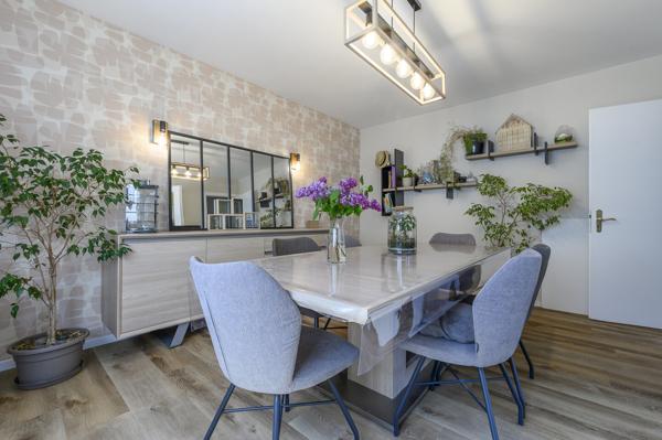 Maison Rénovée 6 pièces 130m2 avec Cour, Terrasse et Dépendance