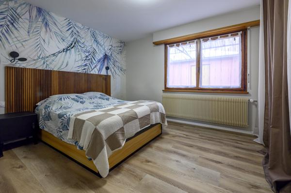 Maison Rénovée 6 pièces 130m2 avec Cour, Terrasse et Dépendance