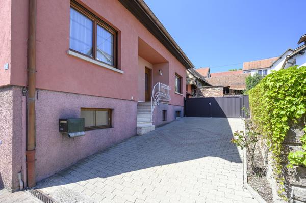 Maison Rénovée 6 pièces 130m2 avec Cour, Terrasse et Dépendance