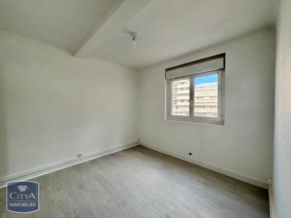 Appartement à louer 2 pièces 37.79m² Agen (47000)