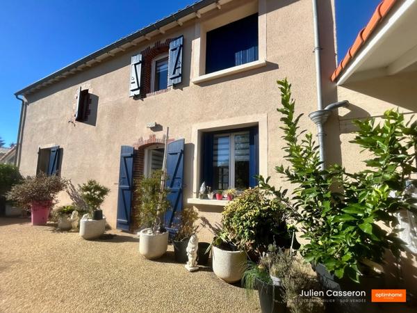 Chantonnay centre – Maison 153 m² – 3 chambres, piscine et garage