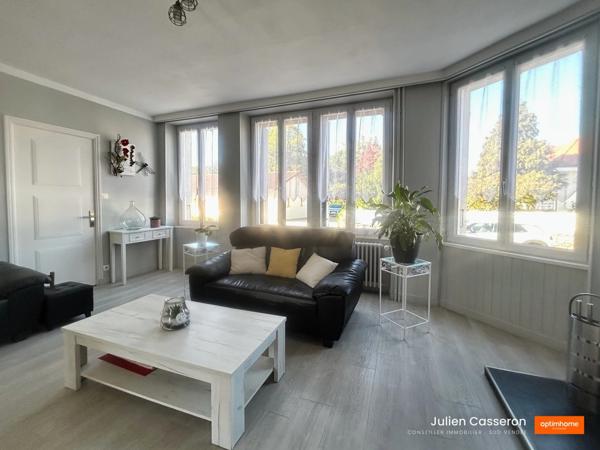 Chantonnay centre – Maison 153 m² – 3 chambres, piscine et garage