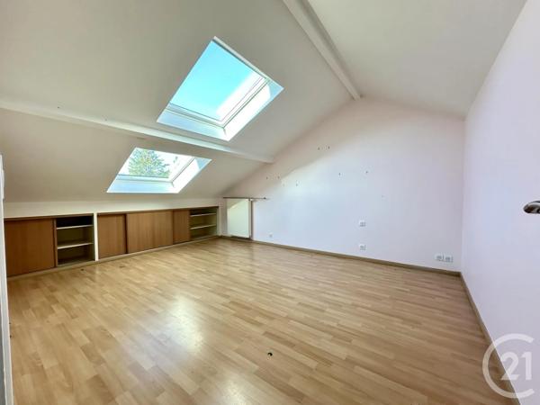 Maison à vendre  6 pièces - 168,53 m 2   LA CELLE ST CLOUD  - 78