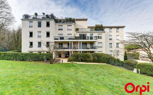 Appartement à vendre    4 pièces • 83,77 m2 Caluire-et-Cuire