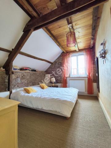 Longère à vendre à Moustoir-Ac 3 chambres - 4860 M² de terrain - piscine