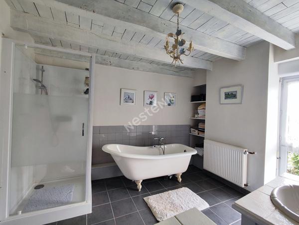 Longère à vendre à Moustoir-Ac 3 chambres - 4860 M² de terrain - piscine