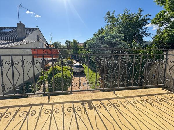 Pavillon 4 chambres Secteur Mairie