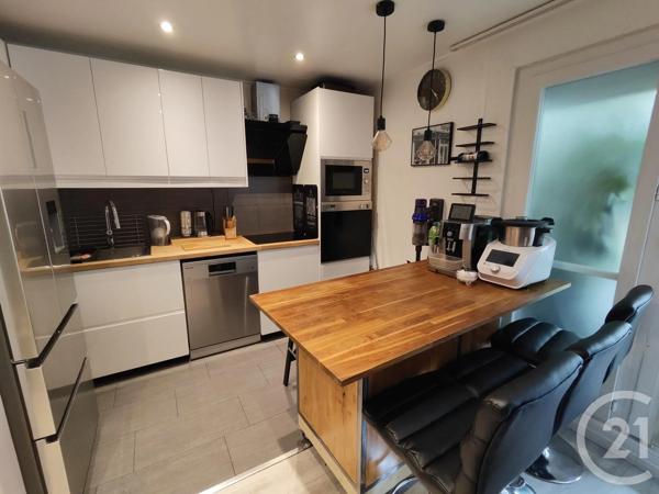 Appartement F4 à vendre  4 pièces - 83,56 m 2   FRANCONVILLE LA GARENNE  - 95