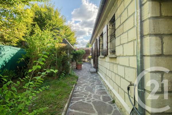 Maison à vendre  5 pièces - 80,47 m 2   ERMONT  - 95