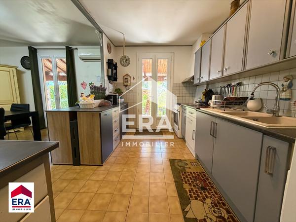 Belle villa avec vue, plain pied, garage à Mormoiron