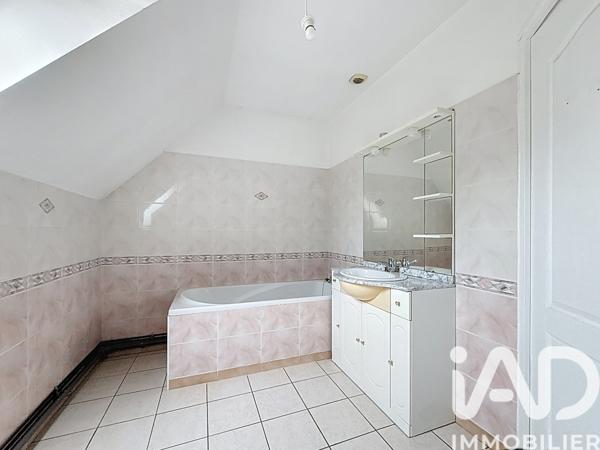 Maison à vendre 5 pièces 86 m² Montfermeil