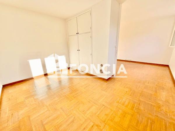 À vendre Appartement 5 pièces 77 m² - Le Plessis-robinson 92350