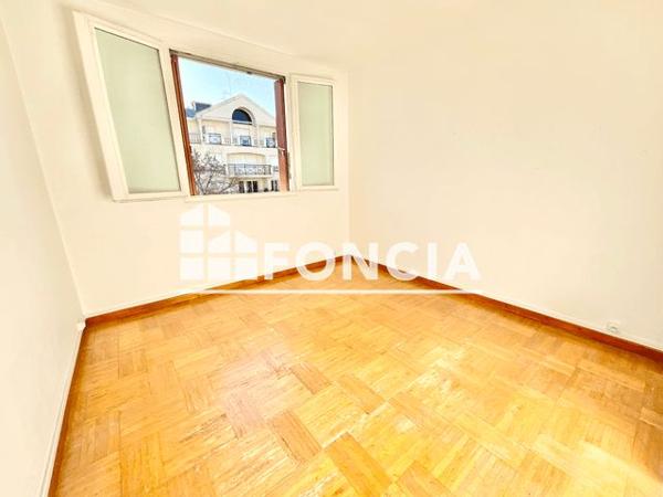 À vendre Appartement 5 pièces 77 m² - Le Plessis-robinson 92350