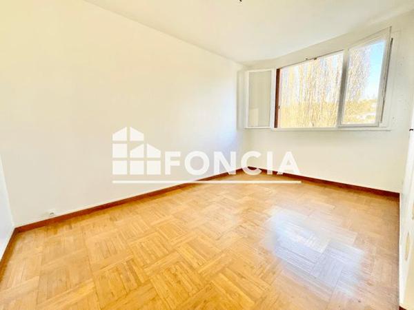 À vendre Appartement 5 pièces 77 m² - Le Plessis-robinson 92350