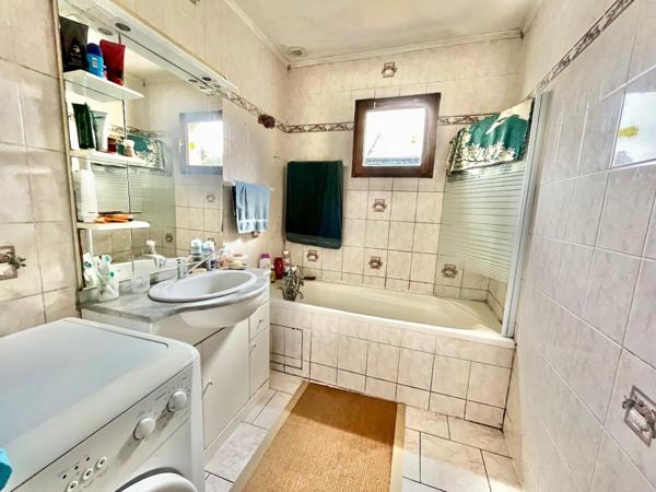 Maison individuelle 3ch avec garage / cave / et jardin